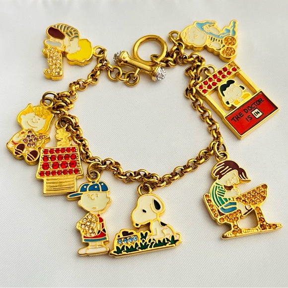 NWOT Danbury Mint Snoopy Peanuts Charm Bracelet - Picture 1 of 12